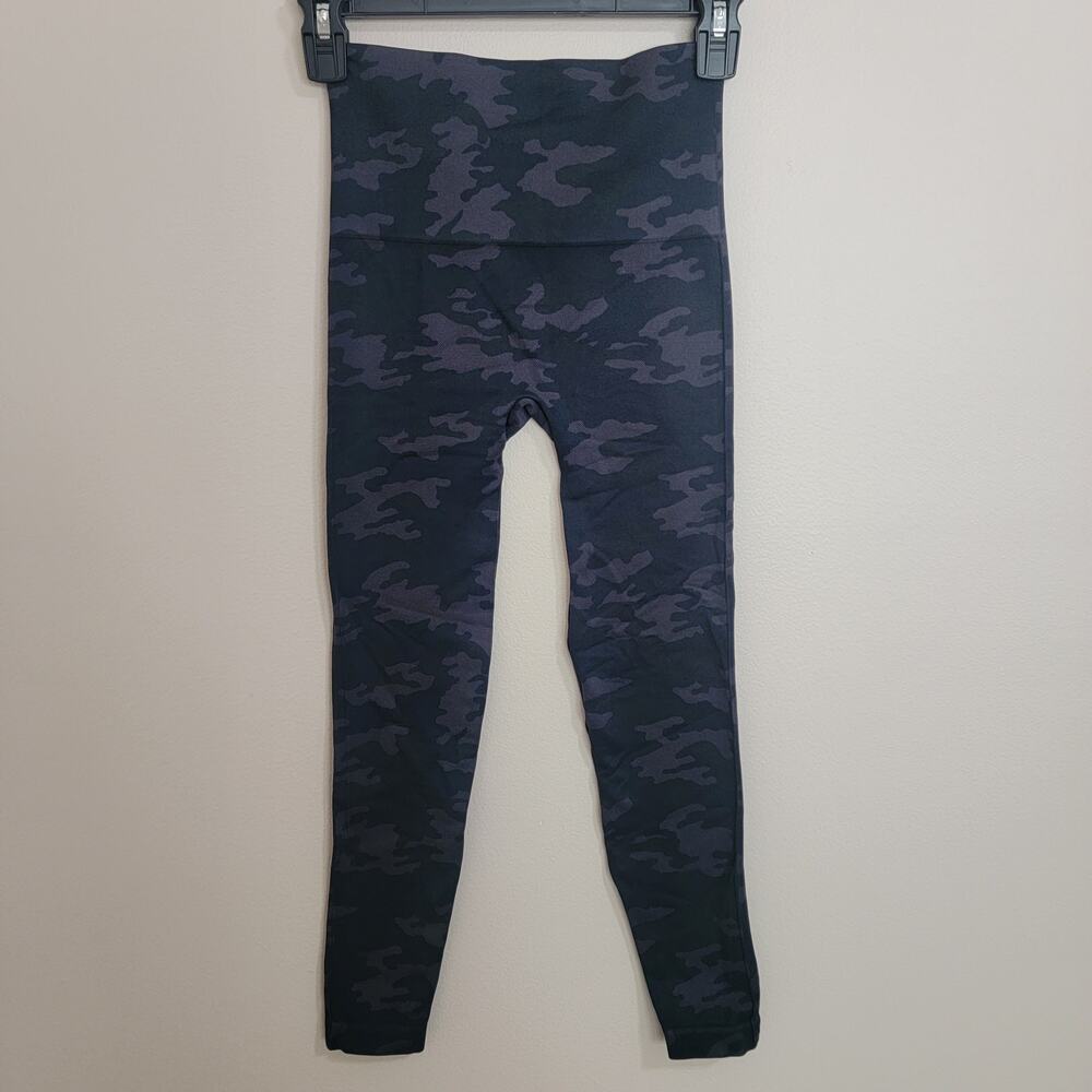 Spanx Dark Grey Camo Print Leggings Size Small